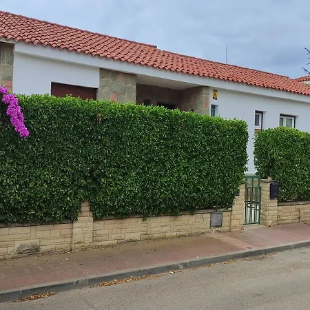 Newly Furnished Cozy House Next To The Beach Calafell Exterior foto