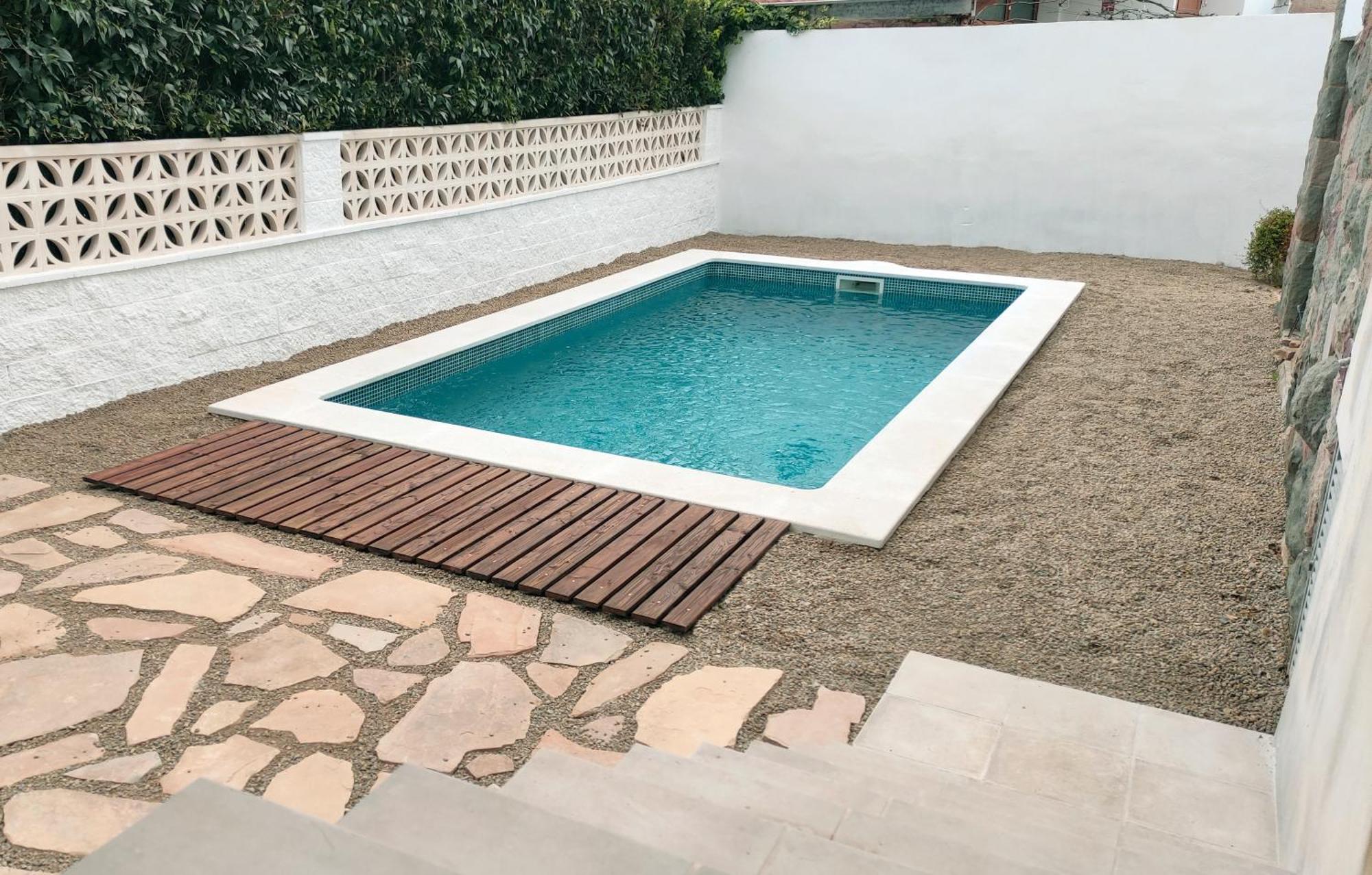 Newly Furnished Cozy House Next To The * Calafell
